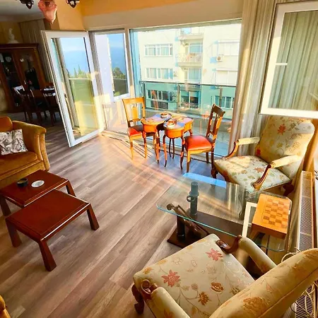 Проживание в семье Peaceful Holiday-sea View-room *